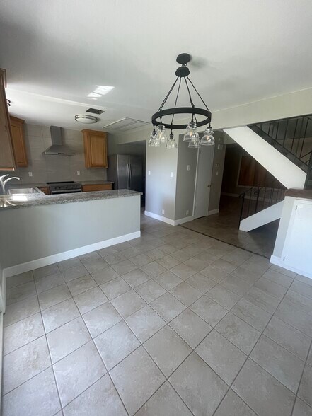 Building Photo - 326 Stafford Way
