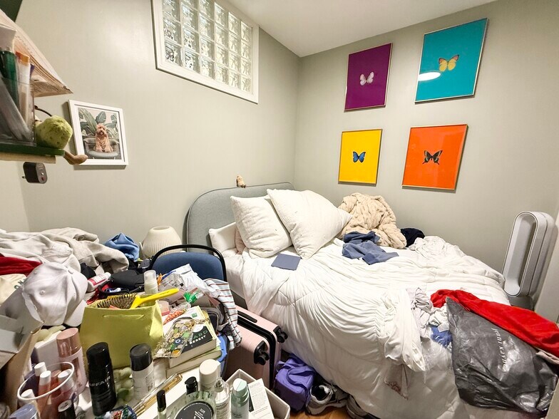 Building Photo - 195 W 3rd St