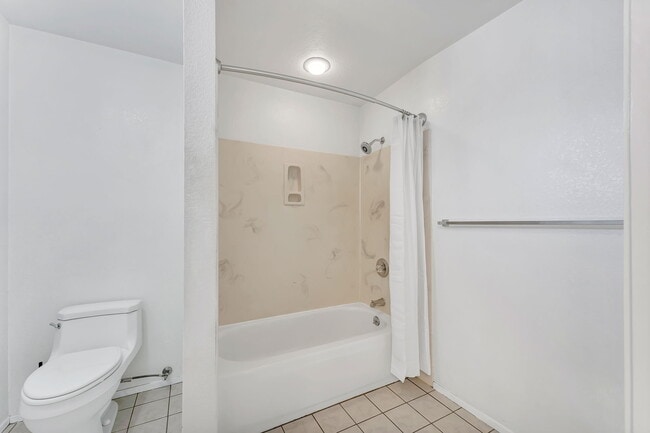 Building Photo - 2430 Telluride Dr