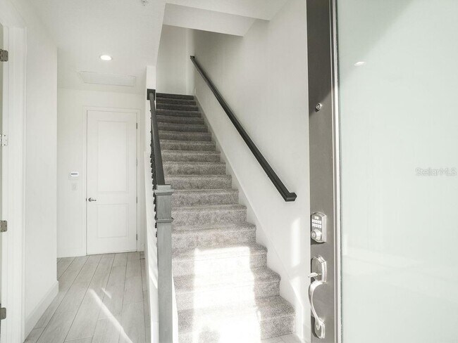 Building Photo - 2050 Packing District Wy