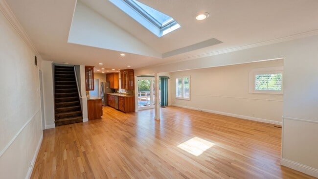 Building Photo - Beautifully Updated Pleasanton Four Bedroom Retreat w/ Vaulted Ceilings & Custom Details