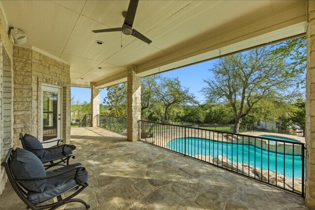 Building Photo - 13725 Madrone Mountain Way