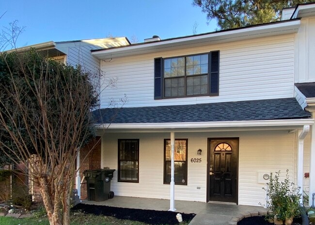 Front of House - 6025 Sand Wedge Cir NW