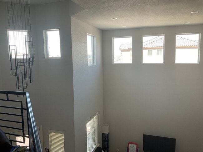 Building Photo - 12463 Pleasant Crest