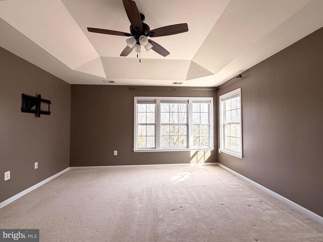 Building Photo - 43086 Shadow Terrace