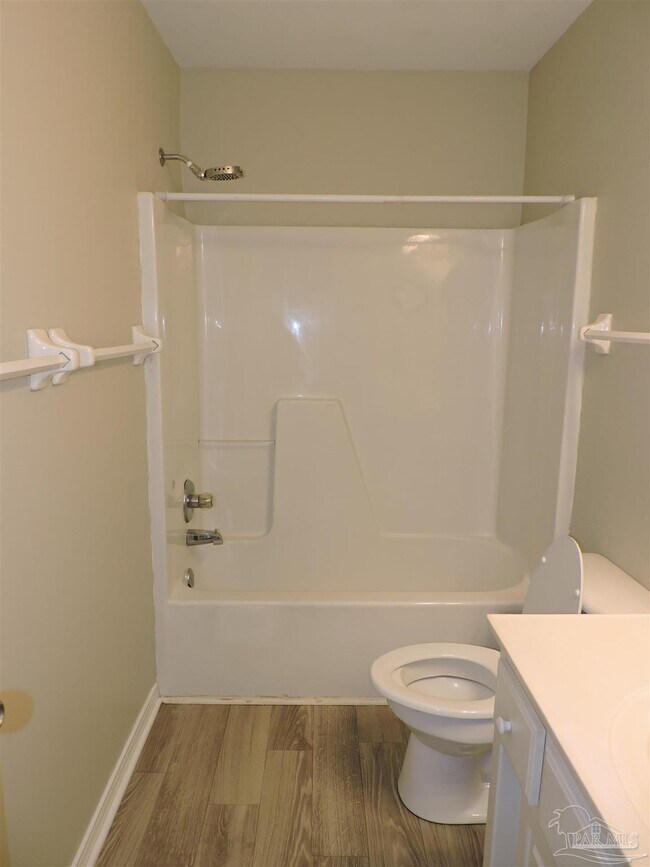 Building Photo - 6423 Lake Charlene Ln