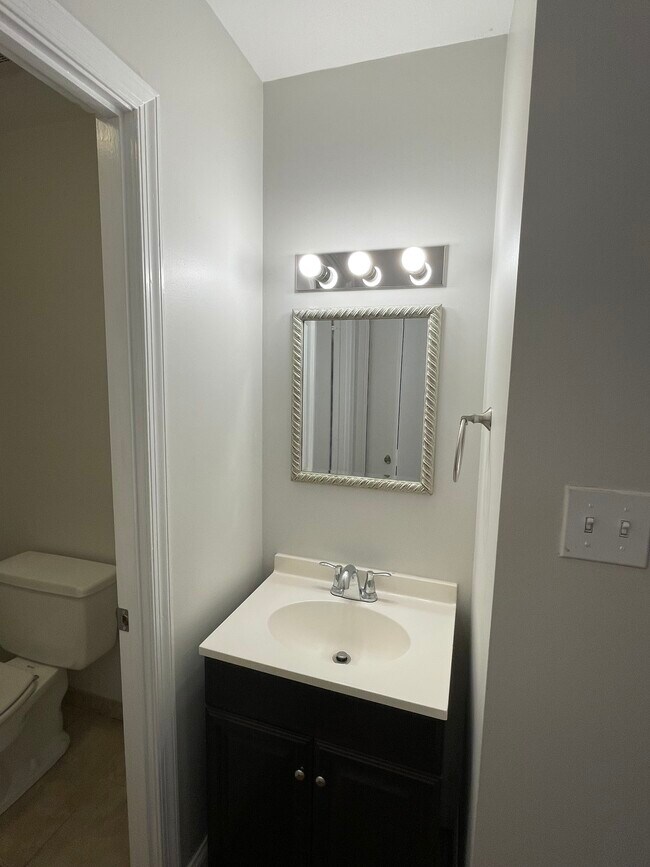 Building Photo - 11323 Palisades Ct