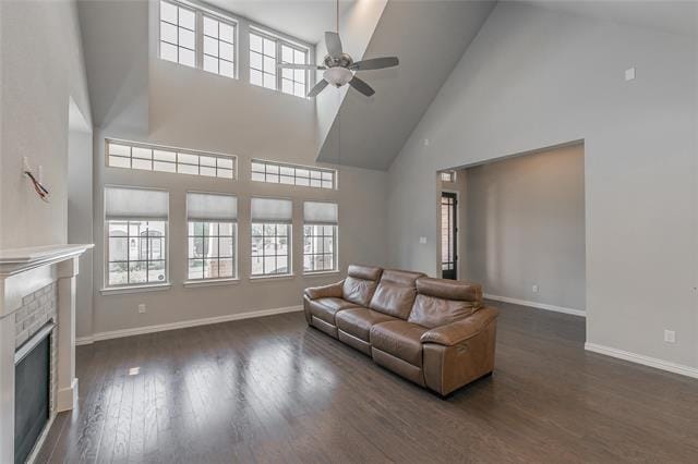 Building Photo - 1013 Midland Dr