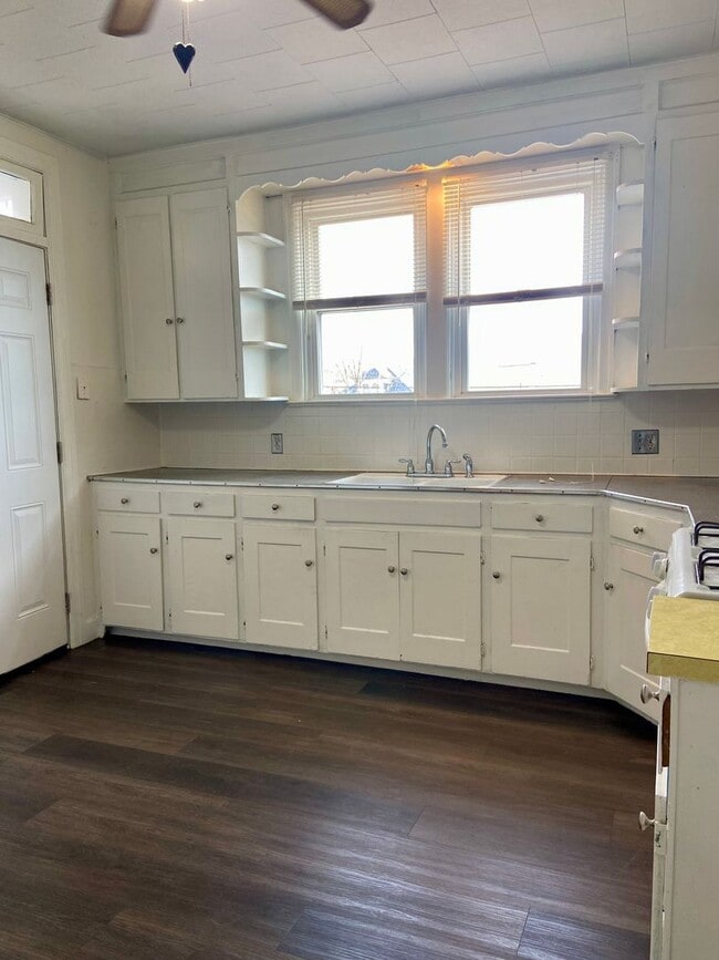 Building Photo - 50 Central Ave