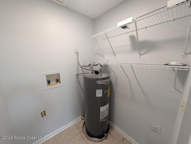 Building Photo - 3550 Sable Palm Ln