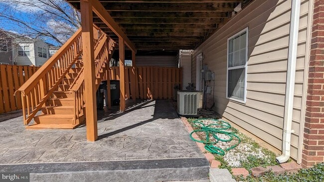 Building Photo - 12950 Tonka Ct