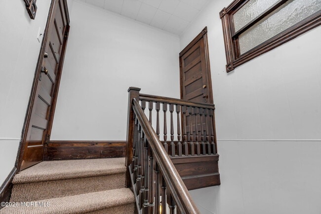 Building Photo - 1115 3rd Ave