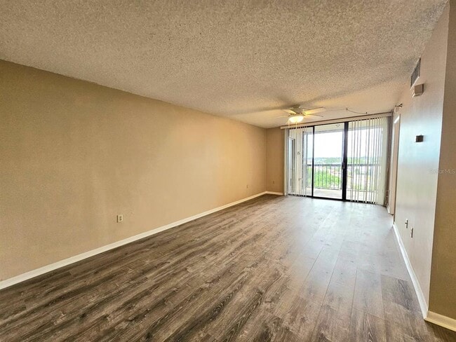 Building Photo - 21405 Olean Blvd