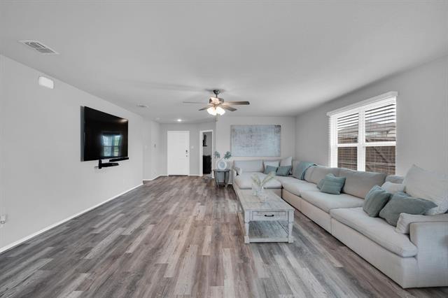 Building Photo - 613 Mayfield Dr