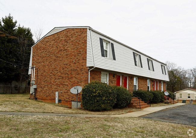 Building Photo - Windsong Apartments