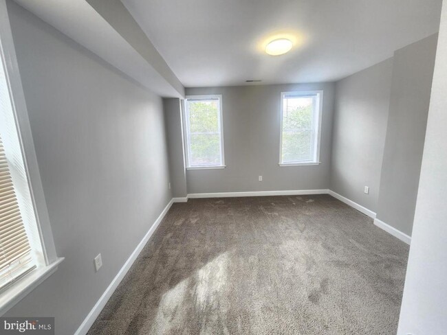 Building Photo - 1827 McCulloh St