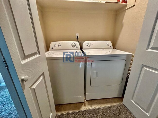 Building Photo - 14700 E 104th Ave