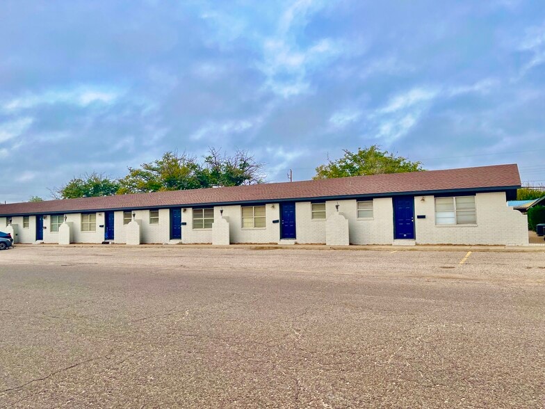Building Photo - The Ranch at Andrews