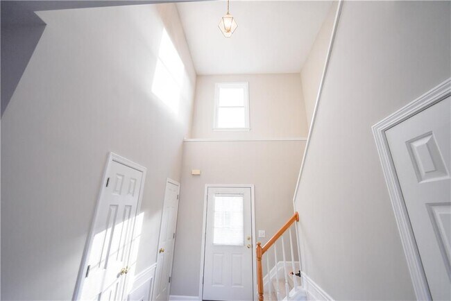 Building Photo - 4113 Glenaire Way NW