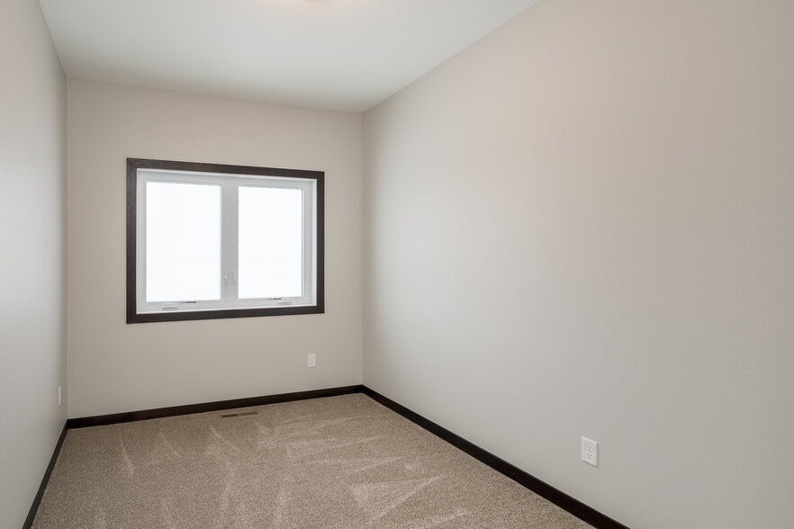 Building Photo - 2192 Rolling Green Trl