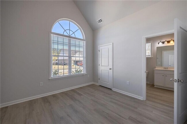 Building Photo - 931 Park Pl St