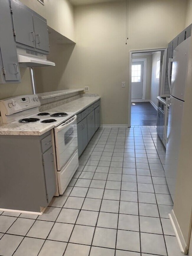 Building Photo - Updated 3 Bed for Rent in Downtown West Bend