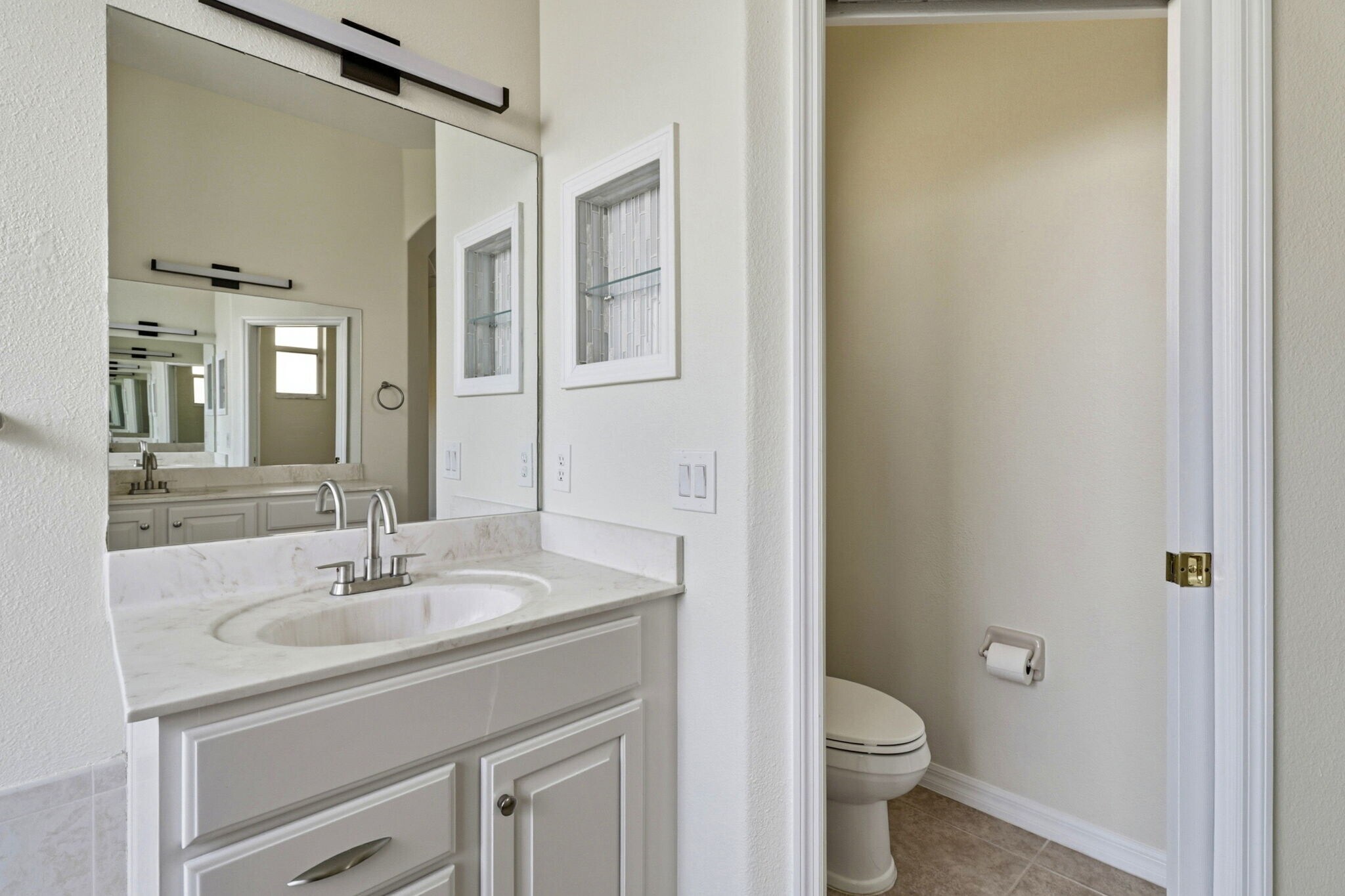 Building Photo - 14525 Mirasol Manor Ct