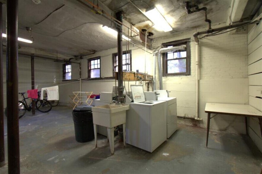 Building Photo - 20 Langdon St