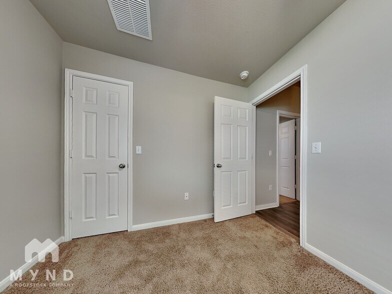 Building Photo - 351 Langely