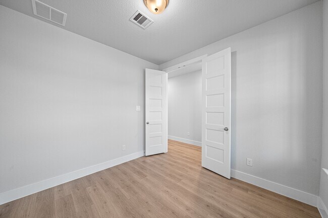 Building Photo - 29611 Smokey Bourbon Ln