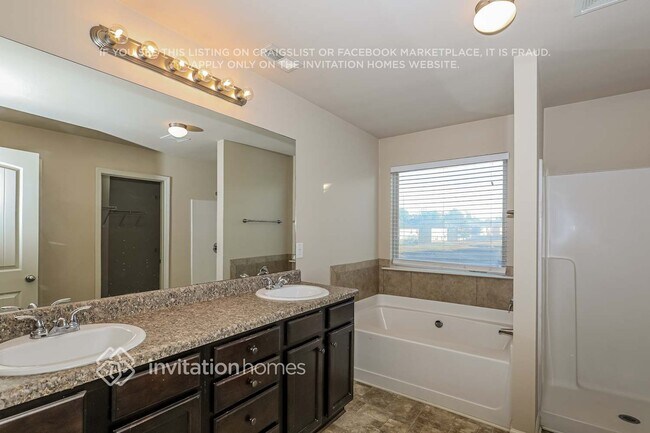 Building Photo - 119 Biscayne Terrace