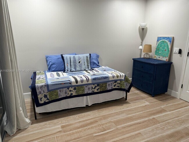 Building Photo - 4161 S US Hwy 1