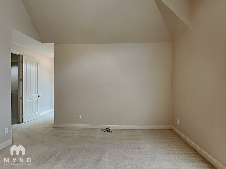 Building Photo - 2204 Apollonia Ln