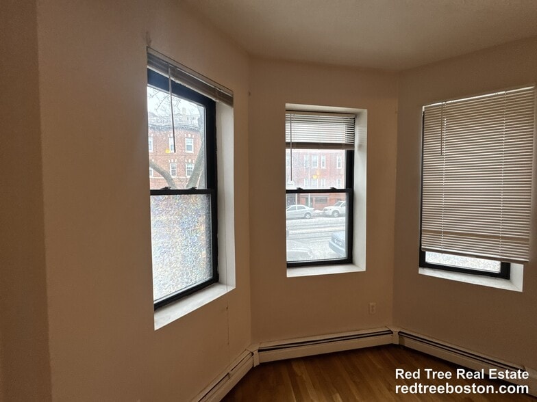 Building Photo - 67 S Huntington Ave