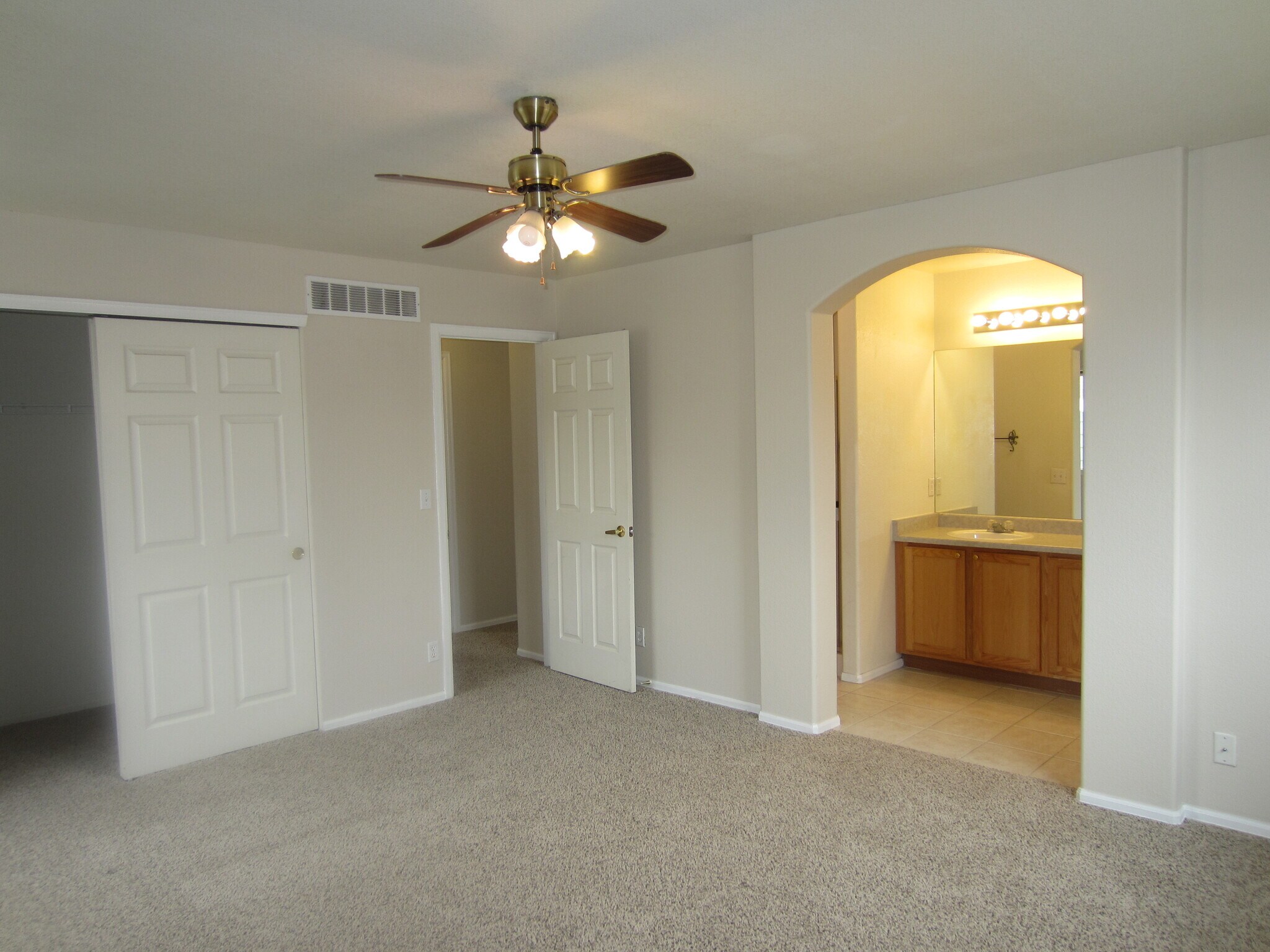 Building Photo - 10761 Cook Ct