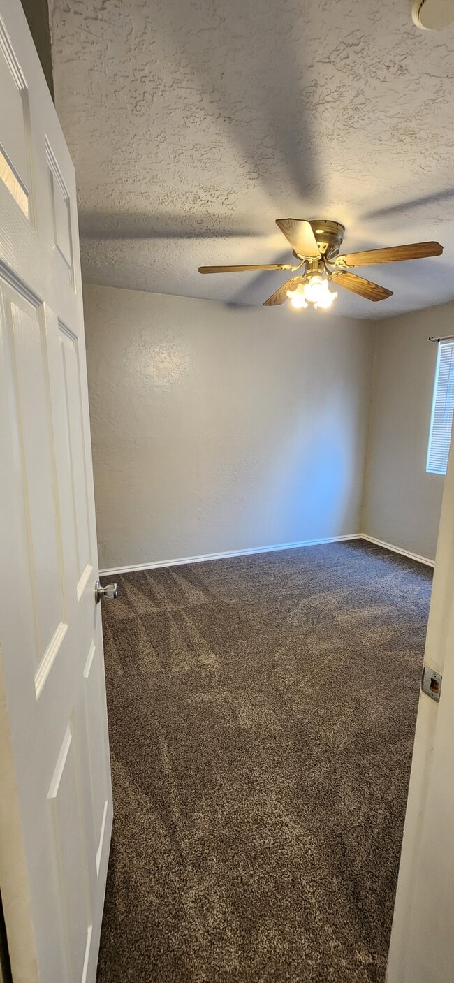 Building Photo - 585B S 1200 W
