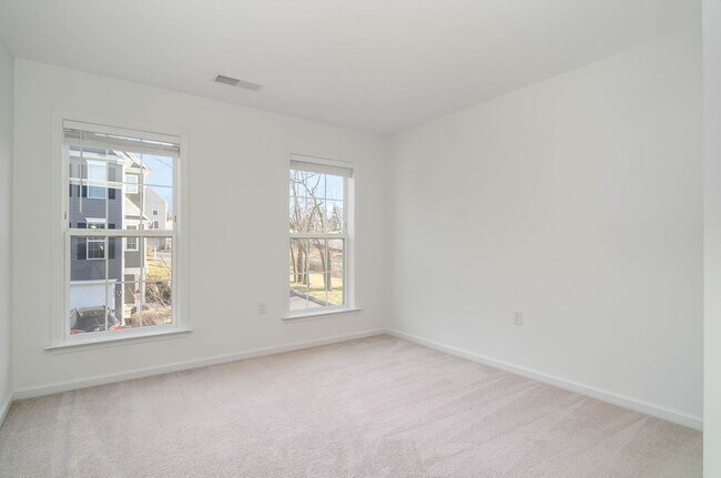 Building Photo - 3275 Katie Wy