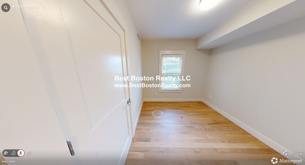 Building Photo - 208-210 Banks St. Unit 3