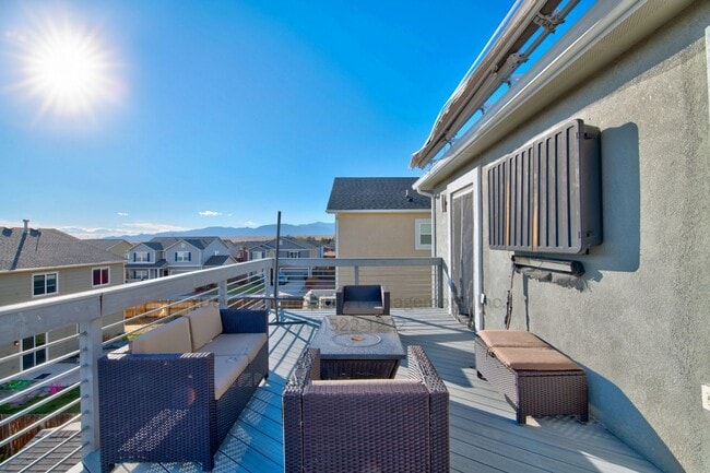 Building Photo - Gorgeous 4 Bedroom House in East Fountain Valley