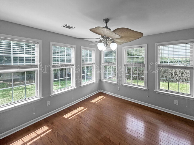Building Photo - 1680 Berryhill Rd