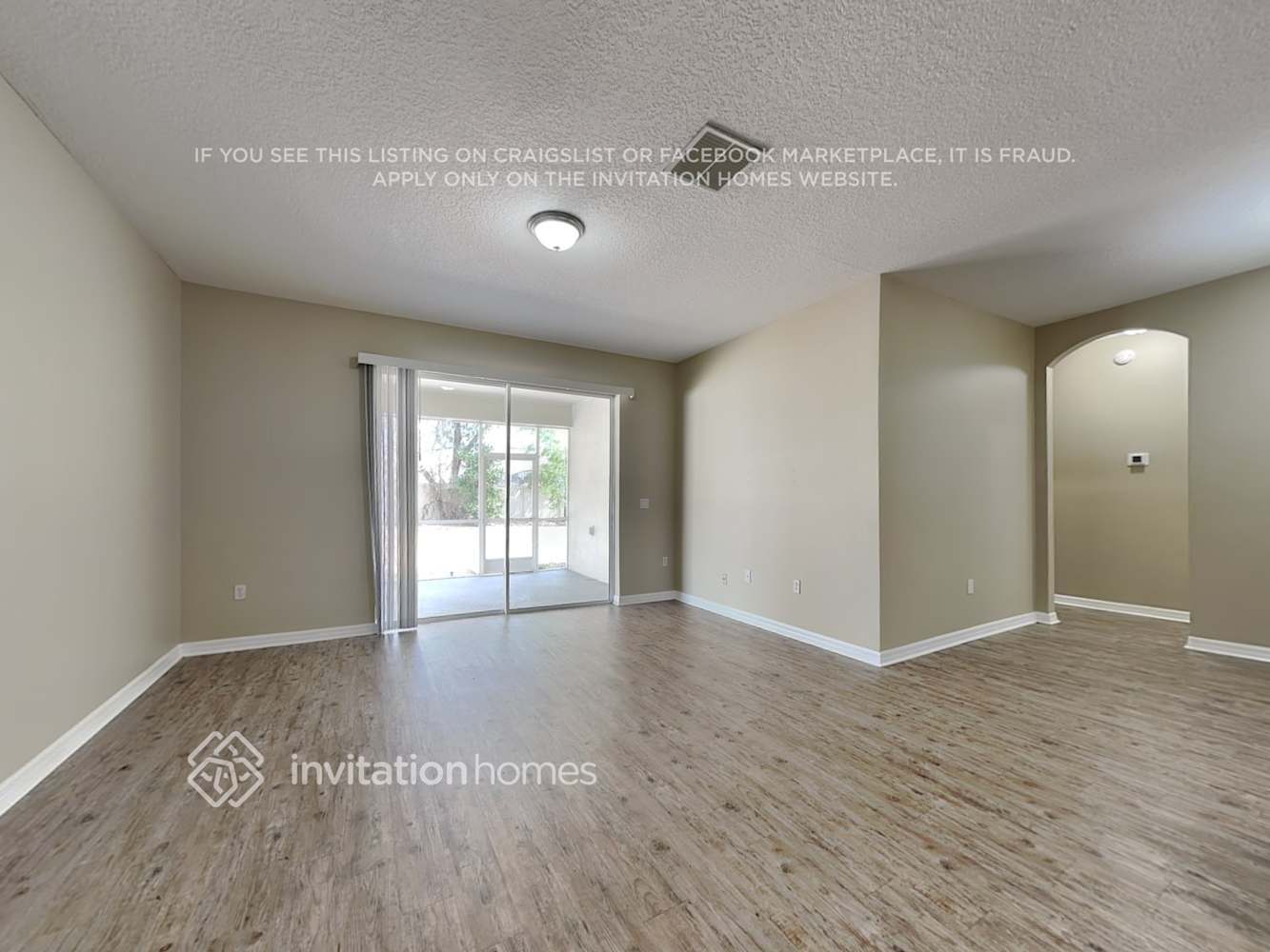 Building Photo - 498 Woodford Dr