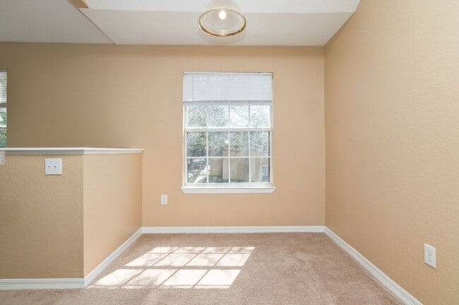 Building Photo - 821 Grand Regency Pointe