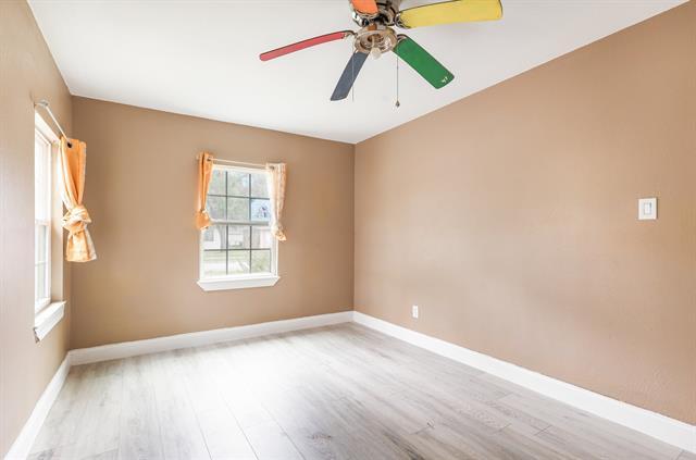 Building Photo - 517 Thompson St