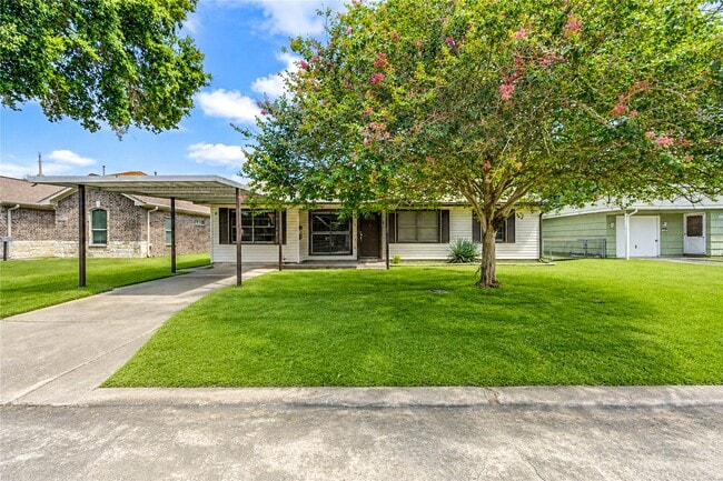 Building Photo - 3205 Hays St