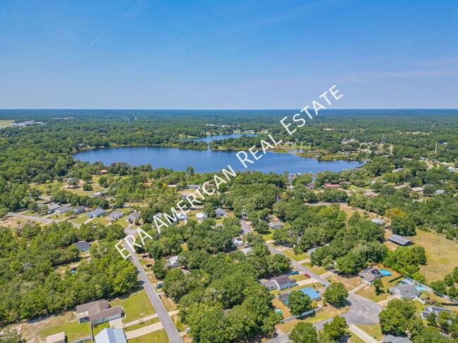 Building Photo - 126 Twin Trees Dr