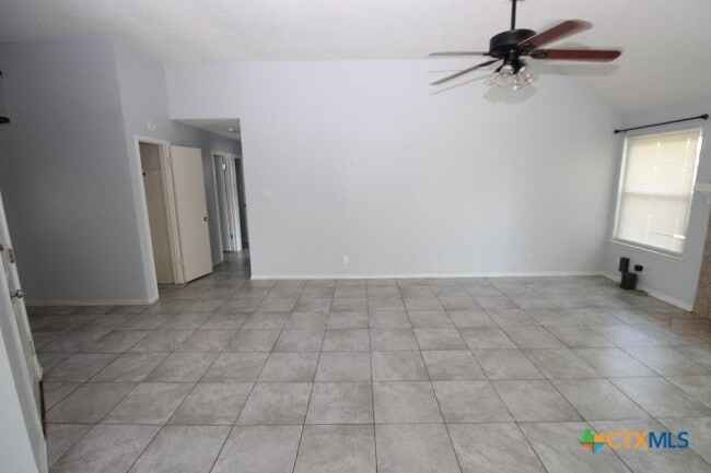 Building Photo - 2702 Cactus Dr