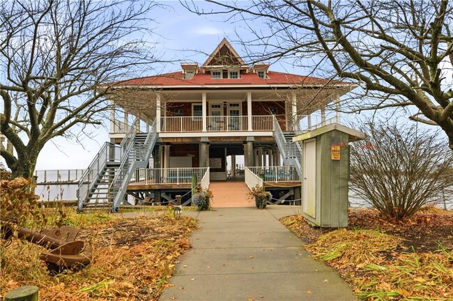 Building Photo - 45 Windsor Rd