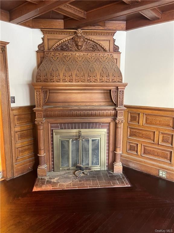 Building Photo - 8 Grove St