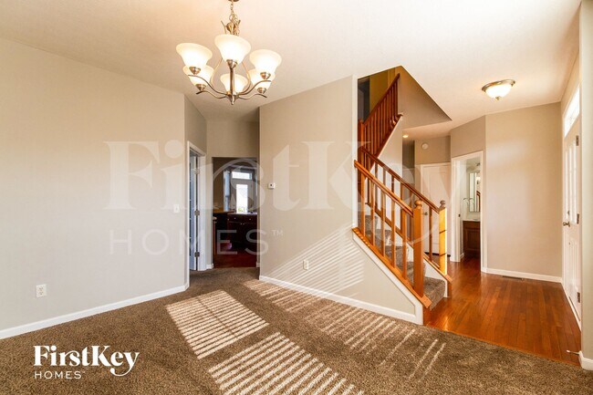 Building Photo - 6626 Thistle Grove