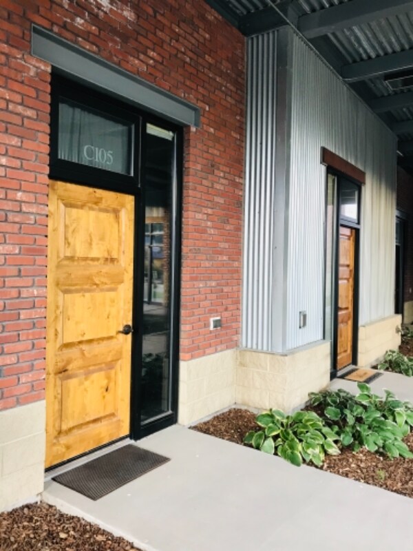 Primary Photo - 115 E Gallatin Ave